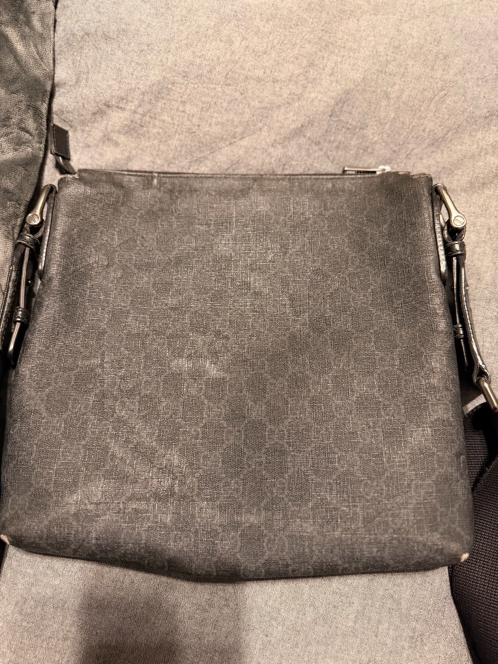 Gucci Black Monogram Messenger Shoulder Bag - Picture 10 of 15